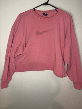 Nike Women's Dri-FIT Get Fit Fleece Swoosh Oversized Crop Sweatshirt Medium